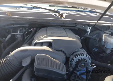 2013 Chevrolet Suburban 1500 Lt z USA, uszkodzony, nr VIN 1GNSCJE00DR366791